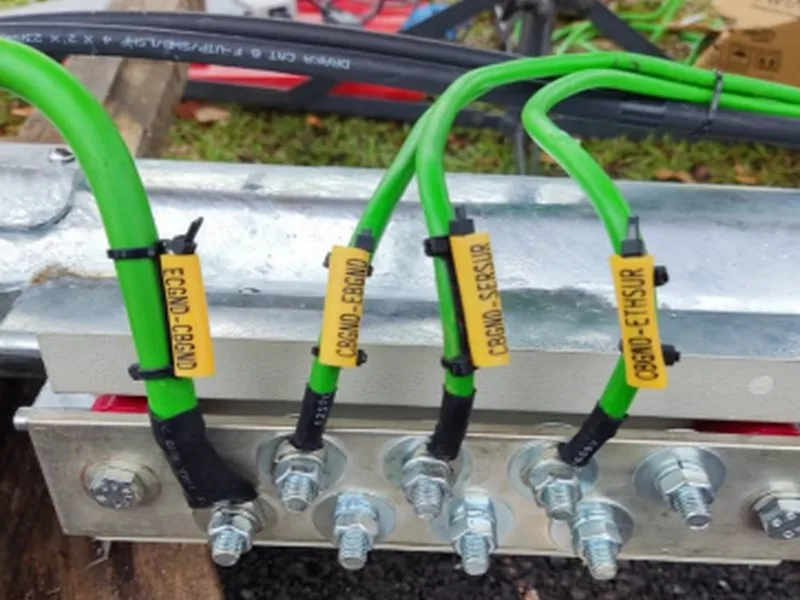 In-building coverage cabling and connectors